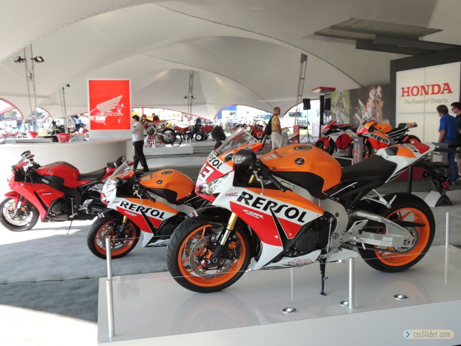 Honda tent