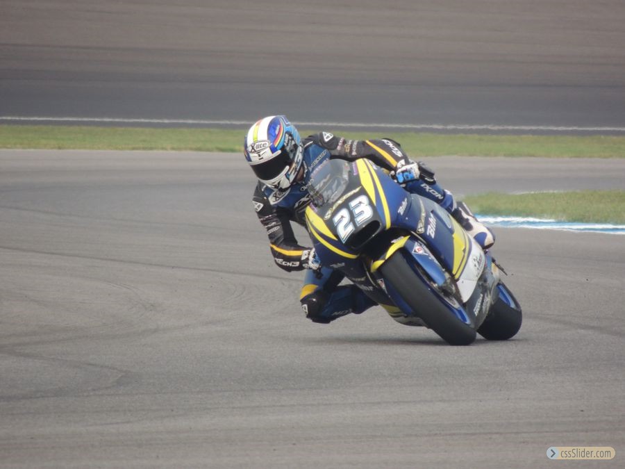 23 Marcel Schrotter